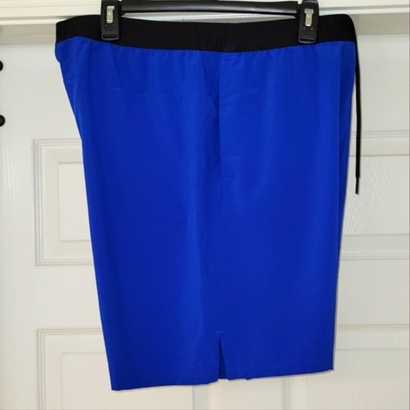 Reebok Men's Athletic Shorts - Picture 2 of 5